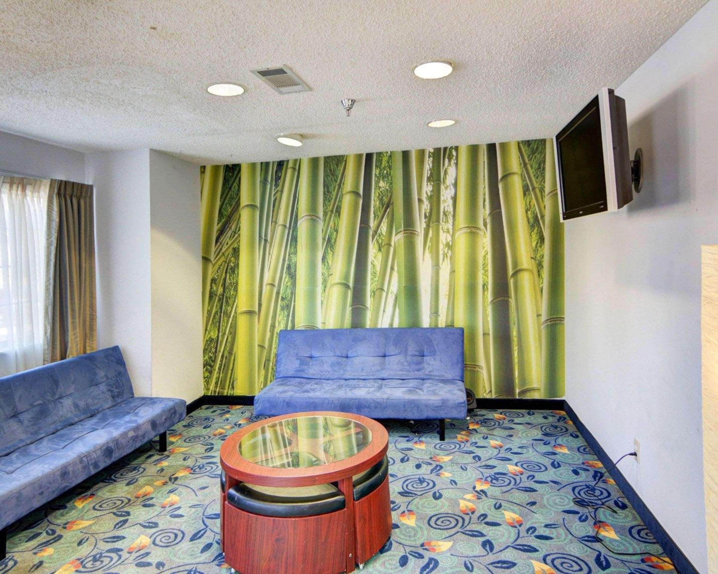 Rodeway Inn & Suites Lewisville I-35 Εξωτερικό φωτογραφία