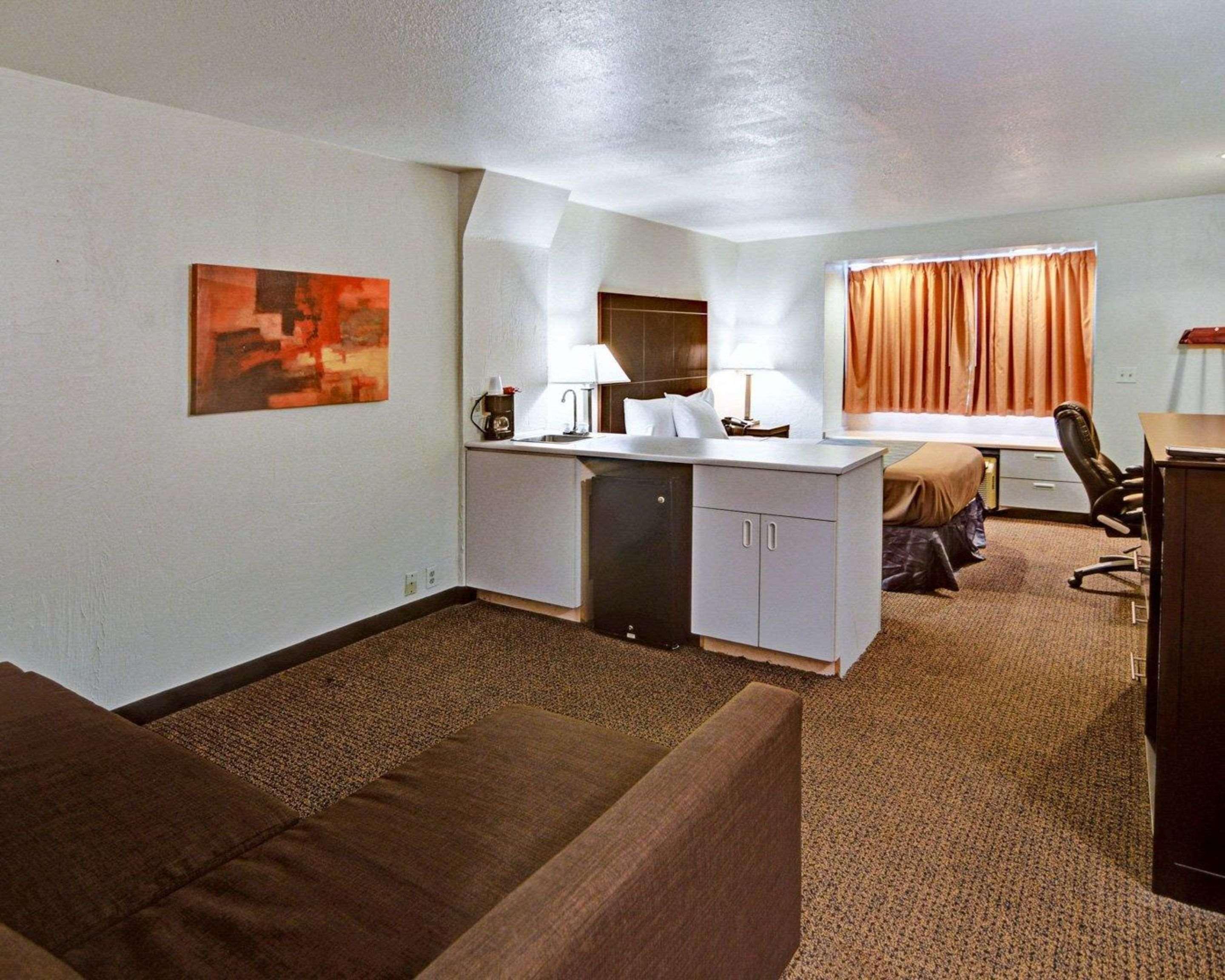 Rodeway Inn & Suites Lewisville I-35 Εξωτερικό φωτογραφία